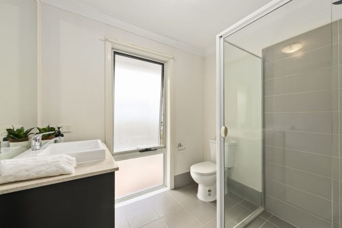 9 Oystercatcher St, Aberglasslyn NSW 2320, Australia