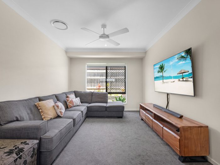 13 Milkman Wy, Kawungan QLD 4655, Australia