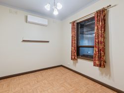 12 Jennifer Dr, Morphett Vale SA 5162, Australia
