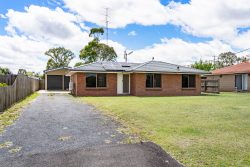 17 John St, Cambooya QLD 4358, Australia
