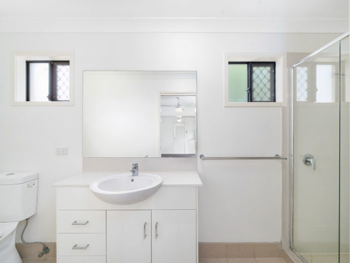 16 Kingdom Cct, North Lakes QLD 4509, Australia