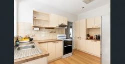 36 Kingsley Grove, Mount Waverley VIC 3149, Australia