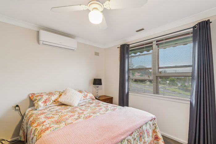 120 Lakelands Dr, Dapto NSW 2530, Australia
