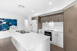 10 Lillee Court, Urangan QLD 4655, Australia