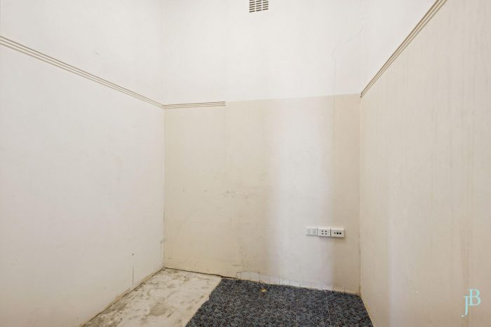 5 Robinson Terrace, Daglish WA 6008, Australia