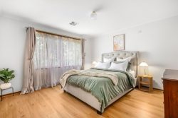 11 Madeline Ct, Avondale Heights VIC 3034, Australia