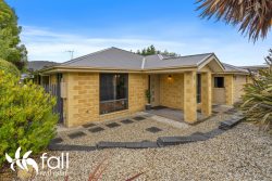 48 Malachi Dr Kingston TAS 7050, Australia