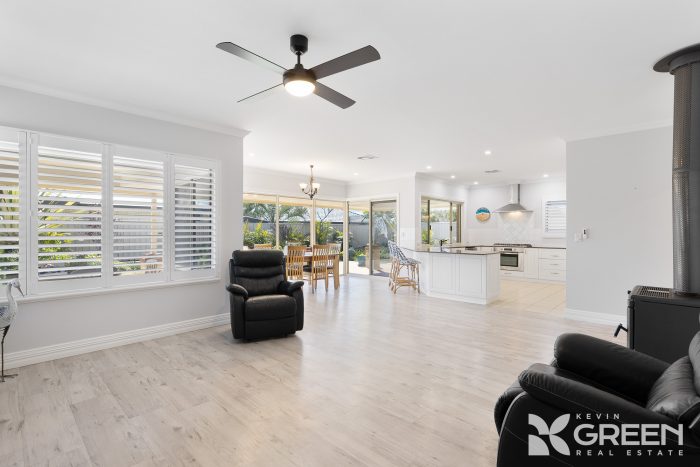10 Meadow Ln Pinjarra WA 6208, Australia