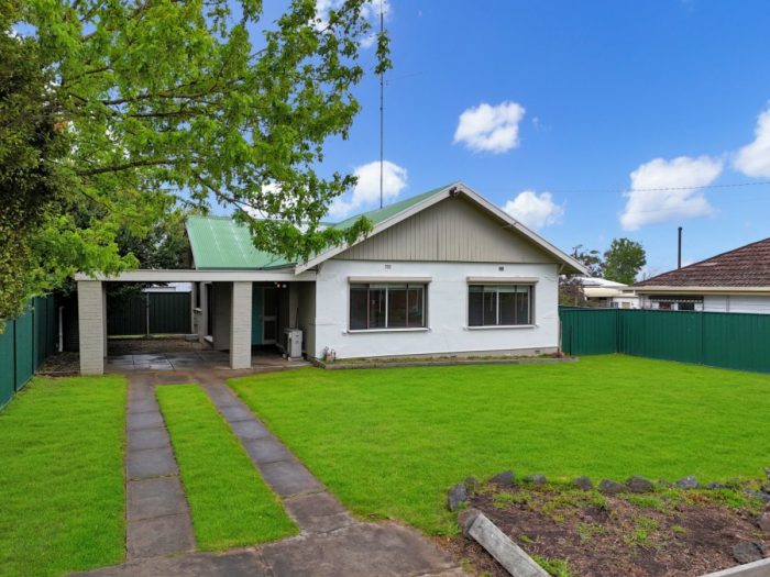 4 Morongo Ave, Hamilton VIC 3300, Australia