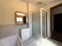 145 Nasmyth St, Young NSW 2594, Australia