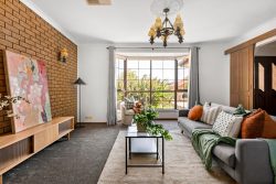 58 Orleans Rd, Avondale Heights VIC 3034, Australia