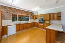 2 Pinaroo Rd, Wamberal NSW 2260, Australia