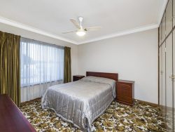 322 Morley Dr, Dianella WA 6059, Australia