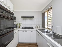 Unit 1/17 Surrey St, Dianella WA 6059, Australia