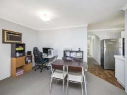 Unit 1/17 Surrey St, Dianella WA 6059, Australia