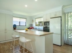 14 Prowse St, Rockville QLD 4350, Australia