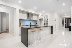 41 Ruthven Way, Mambourin VIC 3024, Australia