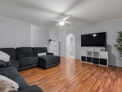 3 Ryan Cl, Noarlunga Downs SA 5168, Australia