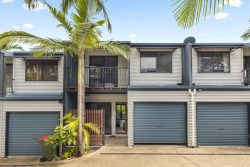 Unit 11/164 Shute Harbour Rd, Cannonvale QLD 4802, Australia