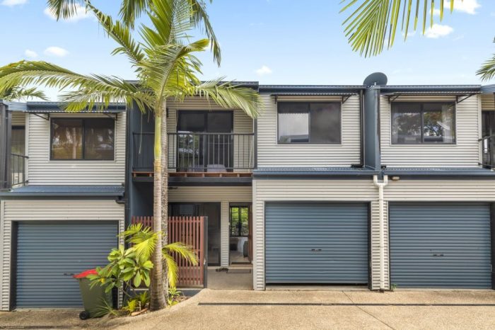 Unit 11/164 Shute Harbour Rd, Cannonvale QLD 4802, Australia