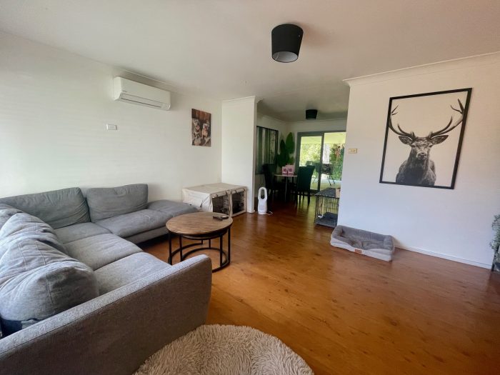 51 Sixth Ave, Toukley NSW 2263, Australia