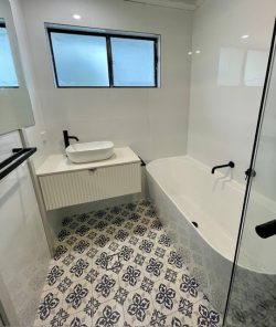 51 Sixth Ave, Toukley NSW 2263, Australia