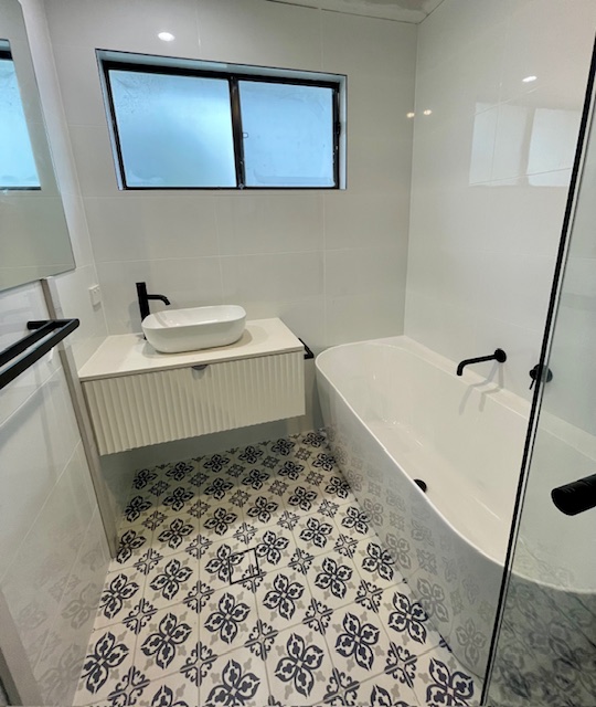 51 Sixth Ave, Toukley NSW 2263, Australia