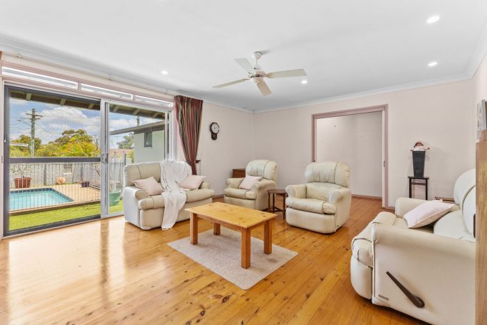12 Tongarra Pl, Westleigh NSW 2120, Australia