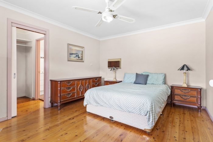 12 Tongarra Pl, Westleigh NSW 2120, Australia