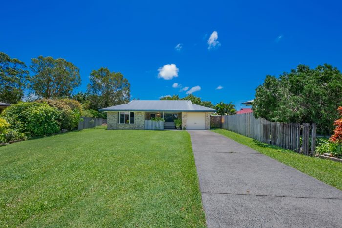23 Trojan Ct, Proserpine QLD 4800, Australia