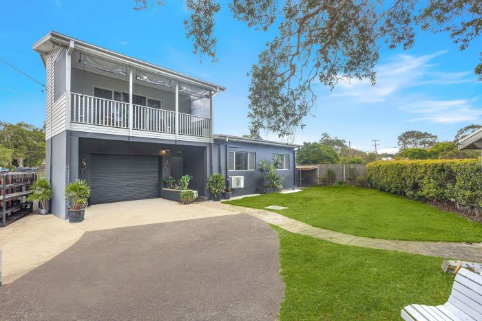 261 Tuggerawong Rd, Tuggerawong NSW 2259, Australia