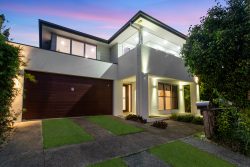 3 Uhlman St, Mango Hill QLD 4509, Australia