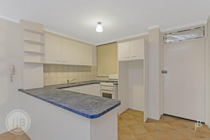Unit 2/160 Mill Point Rd, South Perth WA 6151, Australia