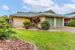 18 Vassallo Dr, Glenella QLD 4740, Australia