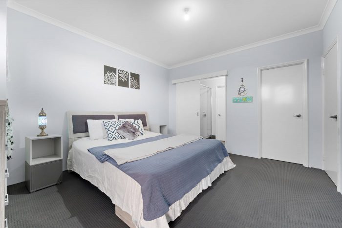 106 Verdant Cres, Seville Grove WA 6112, Australia