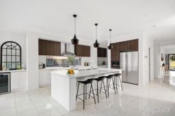 25 Viewside Way, Point Cook VIC 3030, Australia