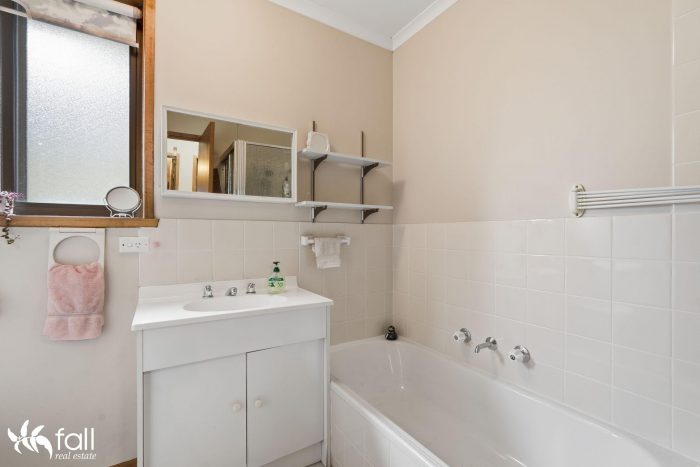 48 Village Dr, Kingston TAS 7050, Australia