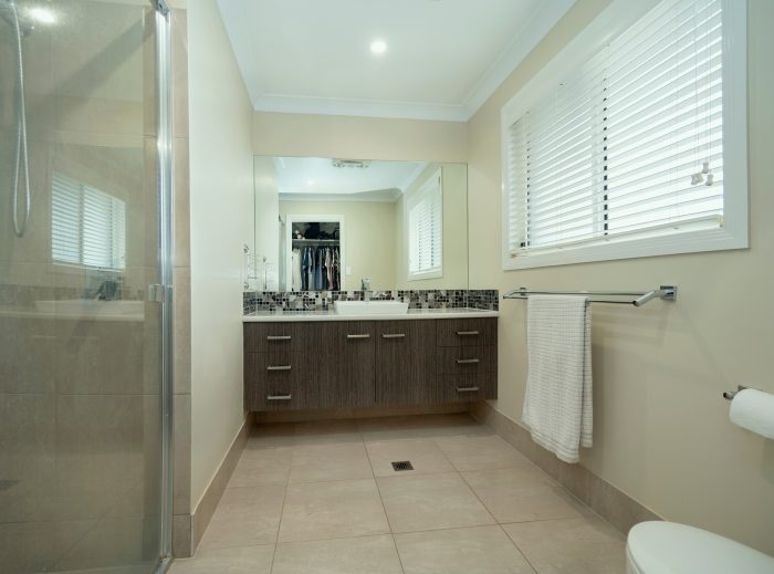 8 Webcke Cres, Kleinton QLD 4352, Australia