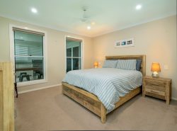 8 Webcke Cres, Kleinton QLD 4352, Australia