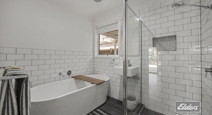76 Whitsunday Dr, Hoppers Crossing VIC 3029, Australia