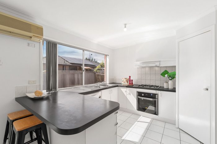 27 Yaralla Cres, Sunshine West VIC 3020, Australia