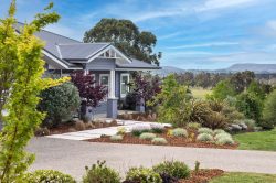 5A Hazelton Dr, Moss Vale NSW 2577, Australia