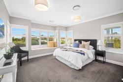 5A Hazelton Dr, Moss Vale NSW 2577, Australia