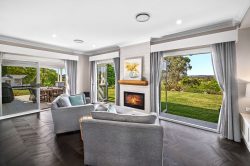 5A Hazelton Dr, Moss Vale NSW 2577, Australia