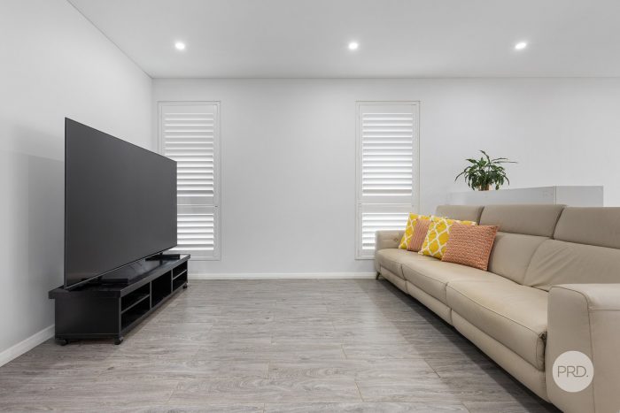 12A Olive Cres, Peakhurst NSW 2210, Australia