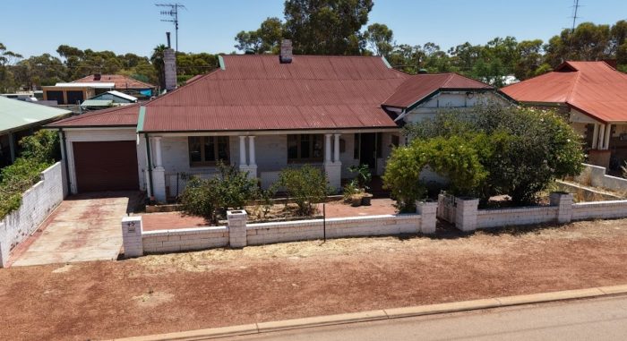 45 Avon St, Quairading WA 6383, Australia