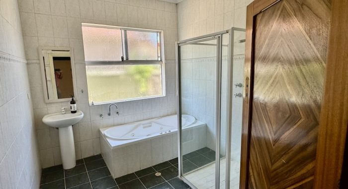 45 Avon St, Quairading WA 6383, Australia
