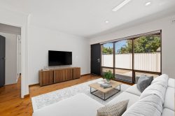 Unit 2/3 Barker St, Port Noarlunga SA 5167, Australia