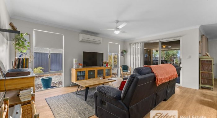 78 Barnes Ave, Australind WA 6233, Australia