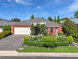 6 Botanic Ct, Hamilton VIC 3300, Australia